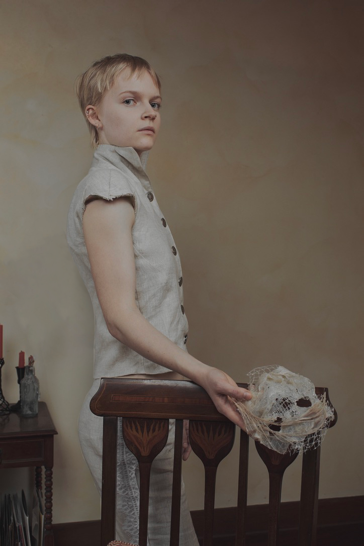 Short Cap-Sleeve Vest